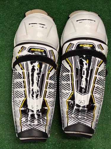 Senior CCM Tacks 5092 Shin Pads 13" (Used)
