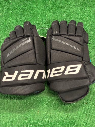 Black Senior Bauer Bauer X Gloves 13" (Used)
