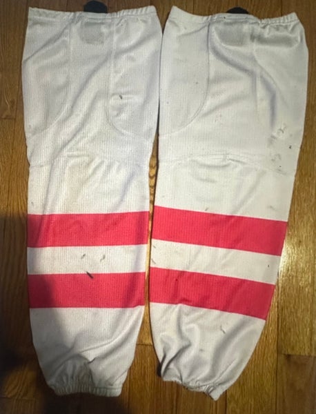 2023-2024 Used Hershey Cubs Breast Cancer Socks