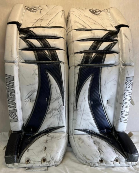 Vaughn Velocity 4 7800 Size 36+1 Goalie Pads