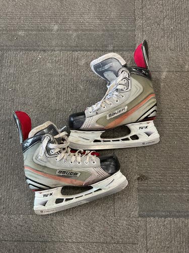 Used Bauer VAPOR X 4.0 Junior Hockey Skate Junior 05 11614-S000217806