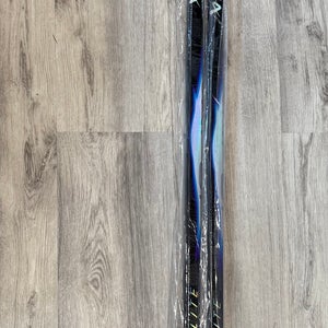 Senior Bauer Vapor FlyLite Left Hand Hockey Stick P92 (New)