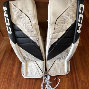 34"  CCM Eflex 6.5 Goalie Leg Pads (Used)
