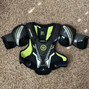Junior Medium Warrior Alpha DX Pro Shoulder Pads (Used)