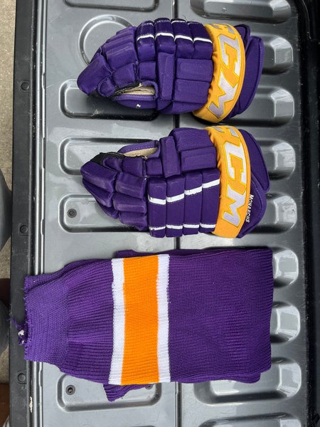 CCM HG4PC Gloves 14" Pro Stock (Used)