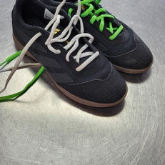 Used Adidas Soccer Indoor Shoes Black Junior 04.5 11497-S000150517