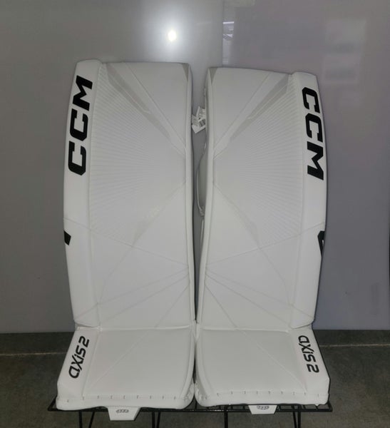 33+1" CCM axis 2 Goalie Leg Pads (New)