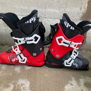 Salomon SPK Ski Boots | Size: Mondo 25 - 25.5