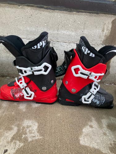 Salomon SPK Ski Boots | Size: Mondo 25 - 25.5