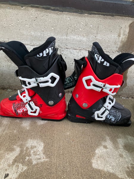 Salomon SPK Ski Boots | Size: Mondo 25 - 25.5