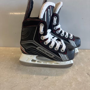 Used Bauer VAPOR X200 Youth Hockey Skate Youth 08.0 11858-S000077376