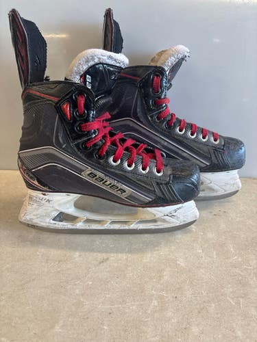 Used Bauer VAPOR X700 Junior Hockey Skate Junior 03 11858-S000077379