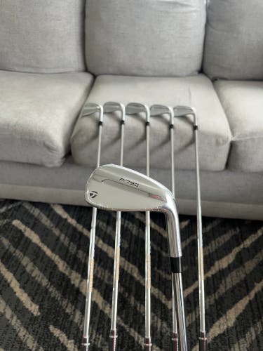 TaylorMade P790 Iron Set – 5 to PW – Stiff Steel – New