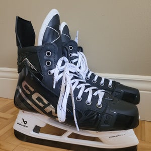 Size Senior 7.5 Regular Width NEW! CCM JetSpeed FT6 Pro Hockey Skates Pro Stock 7.5 (New)