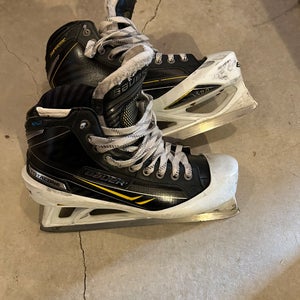 Bauer Total One NXG Hockey Goalie Skates Regular Width  9.5 (Used)