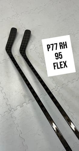 Senior(2x)Right P77-95 Flex ProBlackStock™ Unbranded Blackouts Pro Stock Hockey Sticks