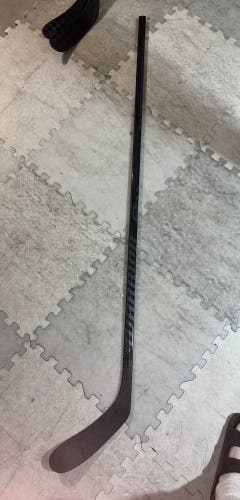 Warrior Qr6 hockey stick
