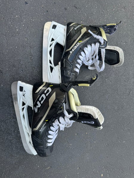 2024 CCM AS-V Hockey Skates Regular Width   6 (Used)