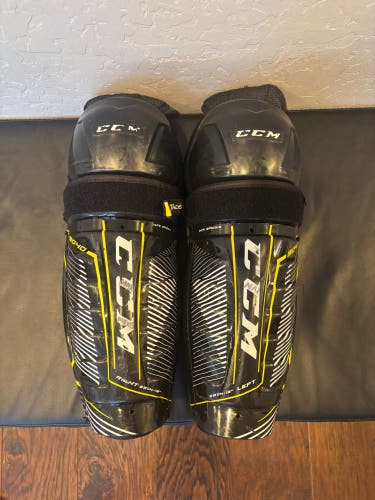 Junior CCM Tacks 9040 13" Shin Pads (Used)