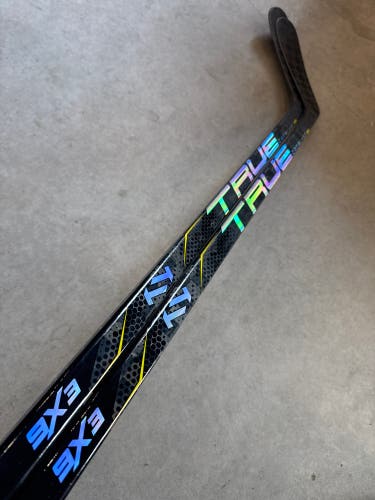 2 PACK P29 75 Flex Senior True Hzrdus Left Handed Hockey Stick Pro Stock NHL (New)