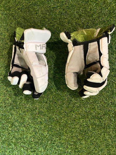 Maverik M5 Lacrosse Gloves Medium (Used)