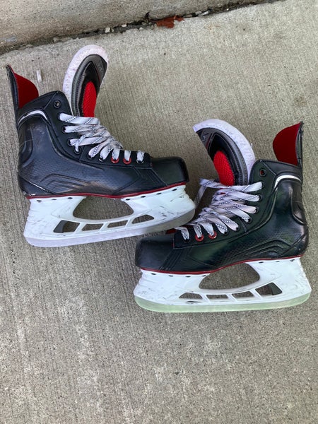 Bauer Vapor X500 Hockey Skates Regular Width | Senior Size: 8
