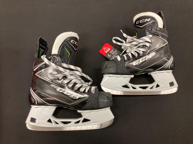 NEW Senior CCM RibCor 78K Hockey Skates Size 6