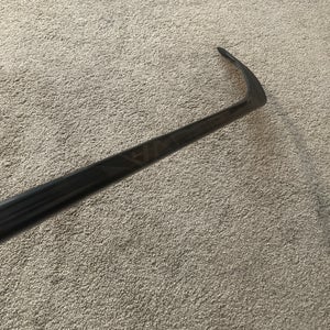 New Junior Bauer Right Handed P28 40 Flex Vapor Hyperlite 2 Hockey Stick