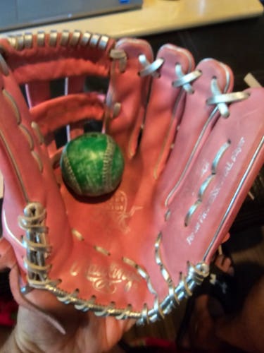 Outfield RH Rawlings Heart of the Hide Baseball Glove 12.75" (Barely Used)