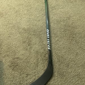 New Junior Bauer Right Handed P92 50 Flex Vapor Hyperlite 2 Hockey Stick