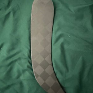 Sherwood CODE V Hockey Stick - Red Camo - Senior - 95 Flex - PP92 Curve - Right Hand