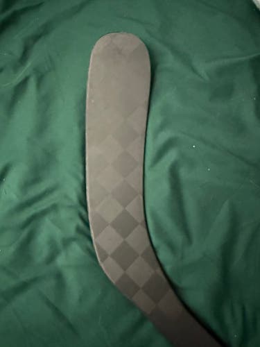 Sherwood CODE V Hockey Stick - Red Camo - Senior - 95 Flex - PP92 Curve - Right Hand