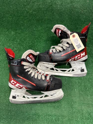 Junior CCM JetSpeed XTra Hockey Skates Regular Width Size 3 (Used)