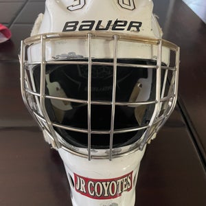 Intermediate Bauer NME 9 Goalie Mask (Used)