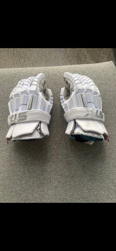 STX Surgeon RZR2 Lacrosse Gloves Medium (Used)