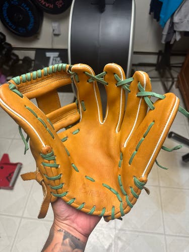 2024  Infield RH Emery Baseball Glove 11.5" (Used)