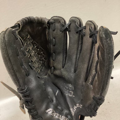 Used Mizuno GPP 1152 BB/SB Glove RH Throw Black 11 1/2" 11725-S000488968