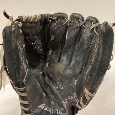 Used Mizuno GPP 1150 BB/SB Glove RH Throw Black 11 1/2" 11725-S000488967