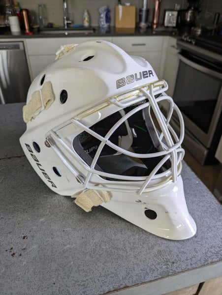 Senior 2017 Bauer NME VTX Goalie Mask (Used) (Fit 1)