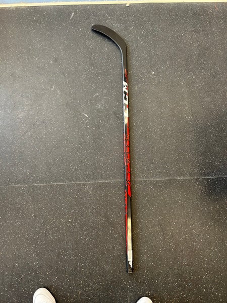 Brand New CCM JetSpeed FT465 Stick P29 Righty