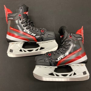 NEW Intermediate CCM Jetspeed XTRA PLUS Hockey Skates Size 5.5