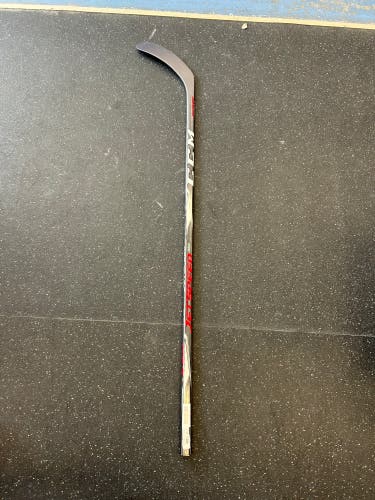 Brand New CCM JetSpeed 350 Stick P29 50 Flex Righty