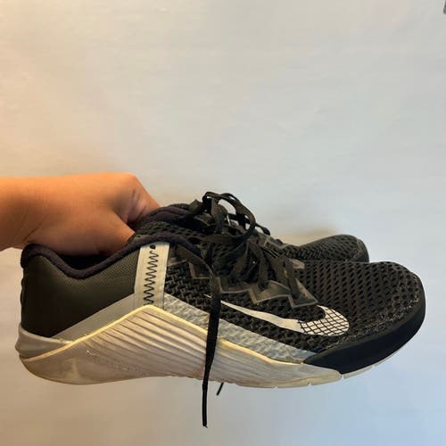 Nike Metcon Shoes - Size 8.5