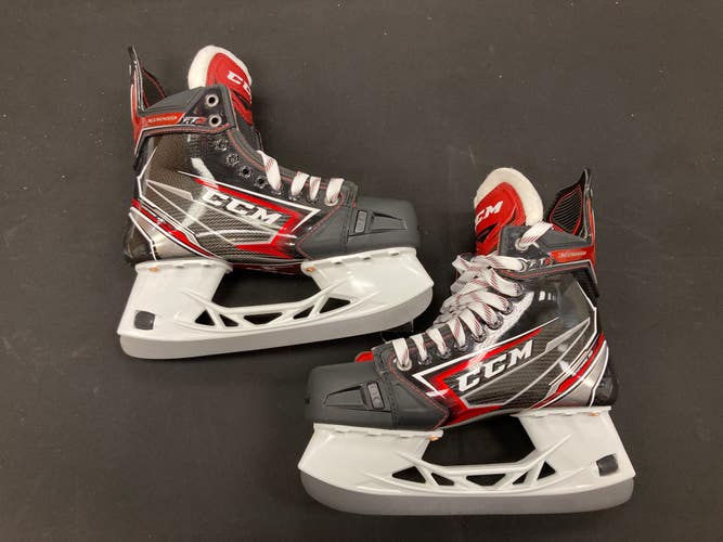 NEW Senior CCM JetSpeed FT2 Hockey Skates Size 6
