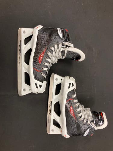 Junior CCM RBZ 80 Hockey Goalie Skates Size 3.5 (New)