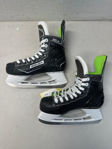 New Bauer XLS Junior Hockey Skate Junior 04 11835-S000196851