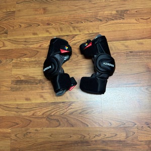 True Hzrdus Elbow Pads