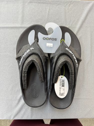 OOFOS x Bauer Sandals (M7/W9)