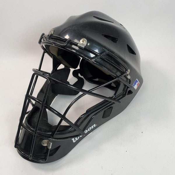 Wilson Prestige WTA558000LX 7" to 7 5/8" Catcher's Helmet