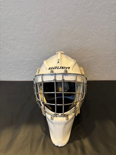 Senior 2023 Bauer Profile 960 Goalie Mask (Used)